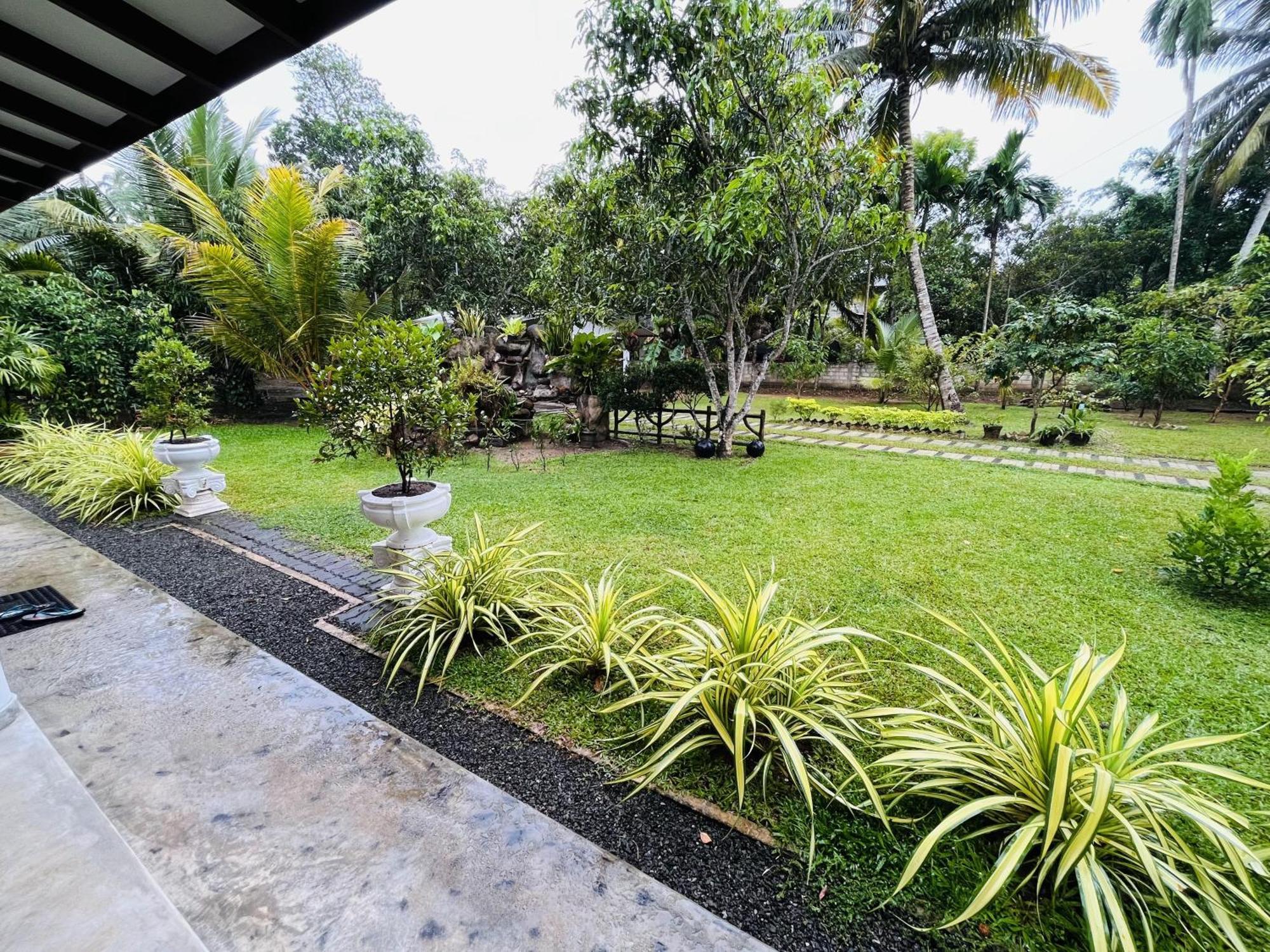 Villa Green Space Matara Extérieur photo